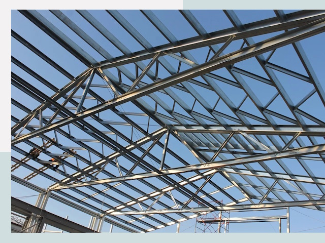 Строительство фермы в бору