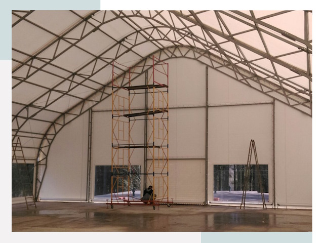 Шатровые ангары в бору