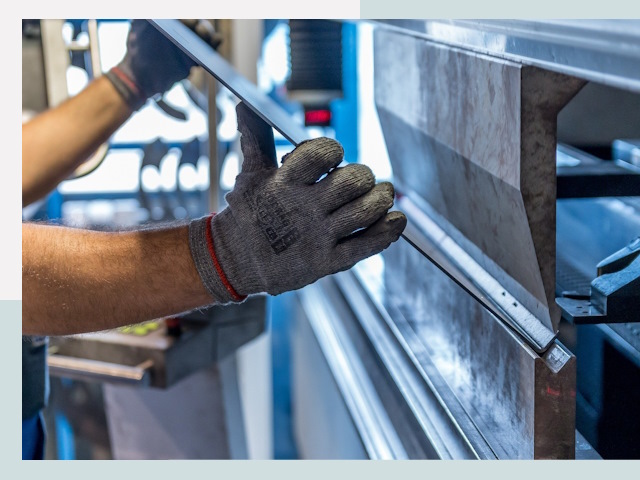 Гибка металла в бору