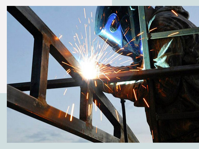 Сварочные работы в бору